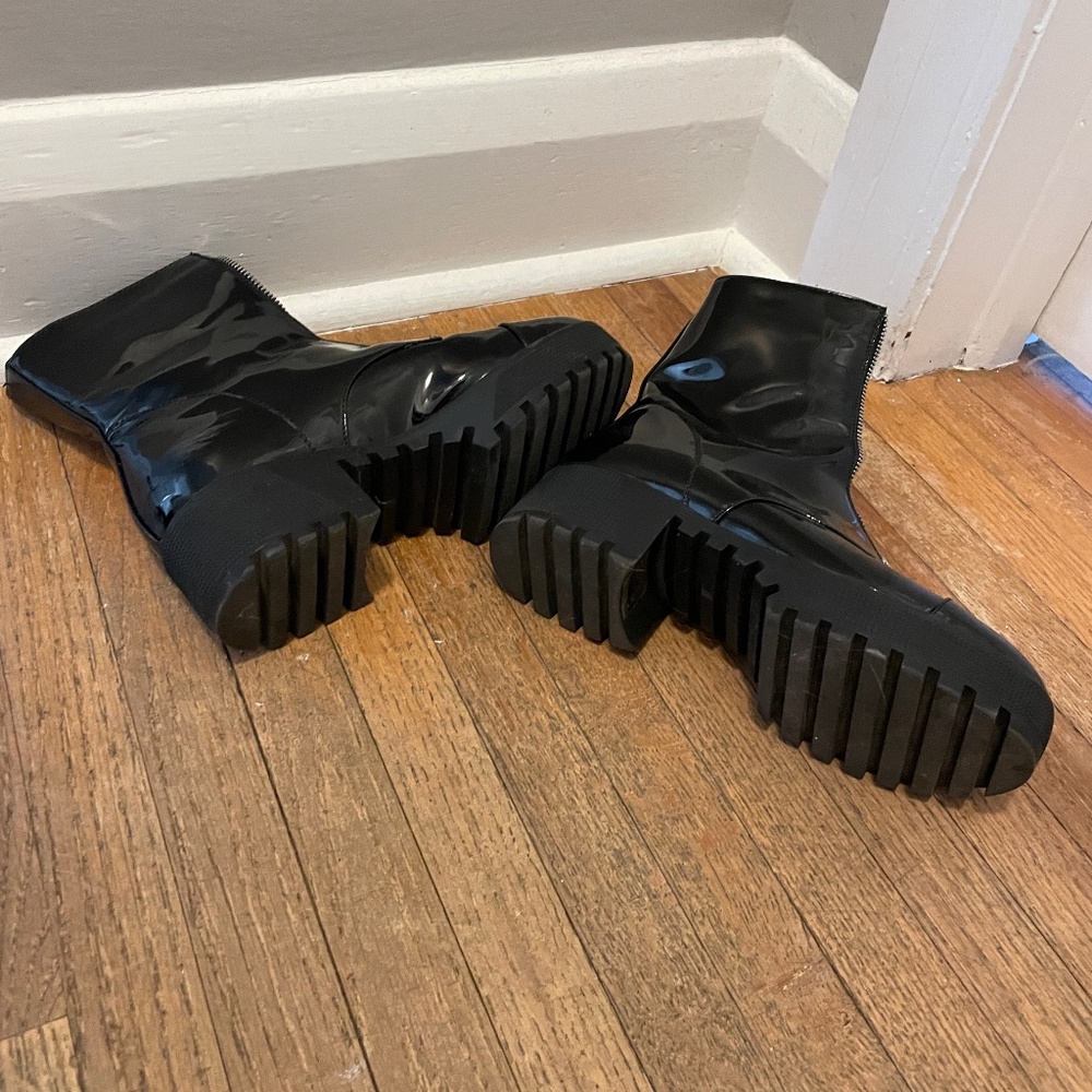Zip up boots